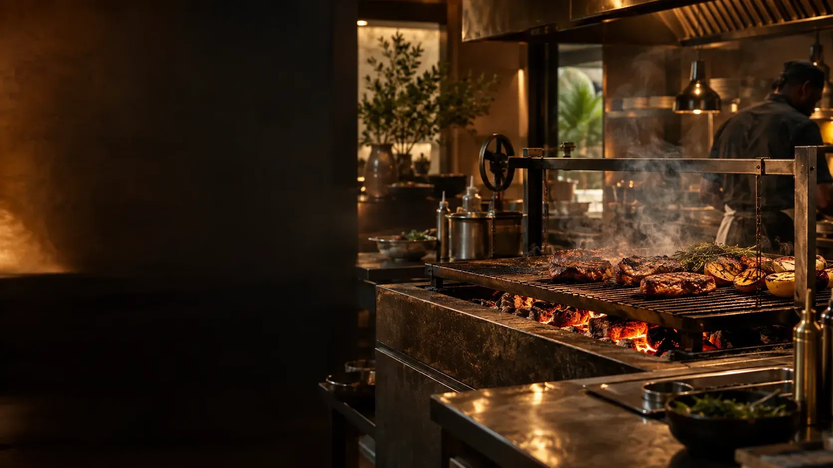 Le grill à braises de la cuisine ouverte